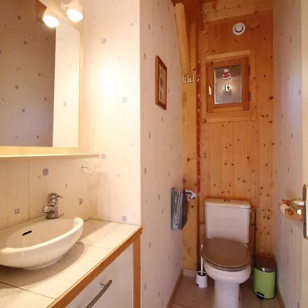 Mont-dore : Spacieux Avec Parking Et Grand Terrain - Fr-1-608-106 Chalet Le Mont-Dore