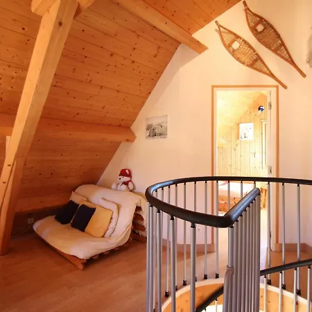 Mont-dore : Spacieux Avec Parking Et Grand Terrain - Fr-1-608-106 Chalet