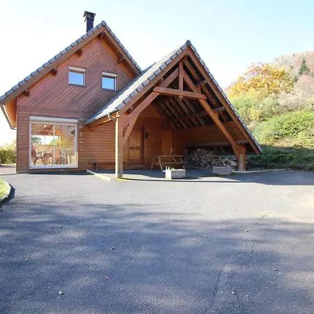Mont-dore : Spacieux Avec Parking Et Grand Terrain - Fr-1-608-106 Le Mont-Dore